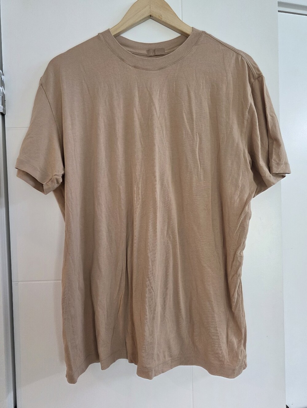 skims nude color tshirt